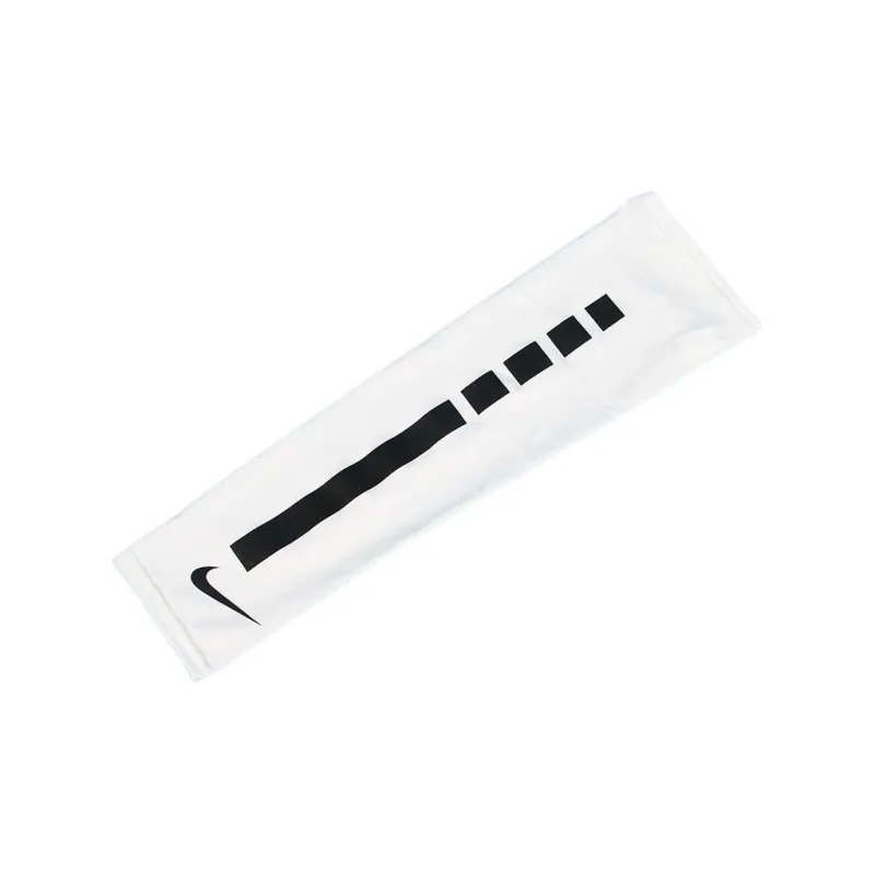 Nike Arm Guards-5