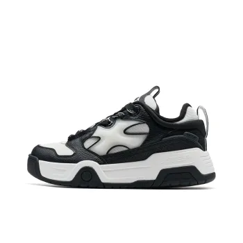 XTEP Star X Stars Wear Resistant Low Top Skateboard Shoes Men's Black/Sail White