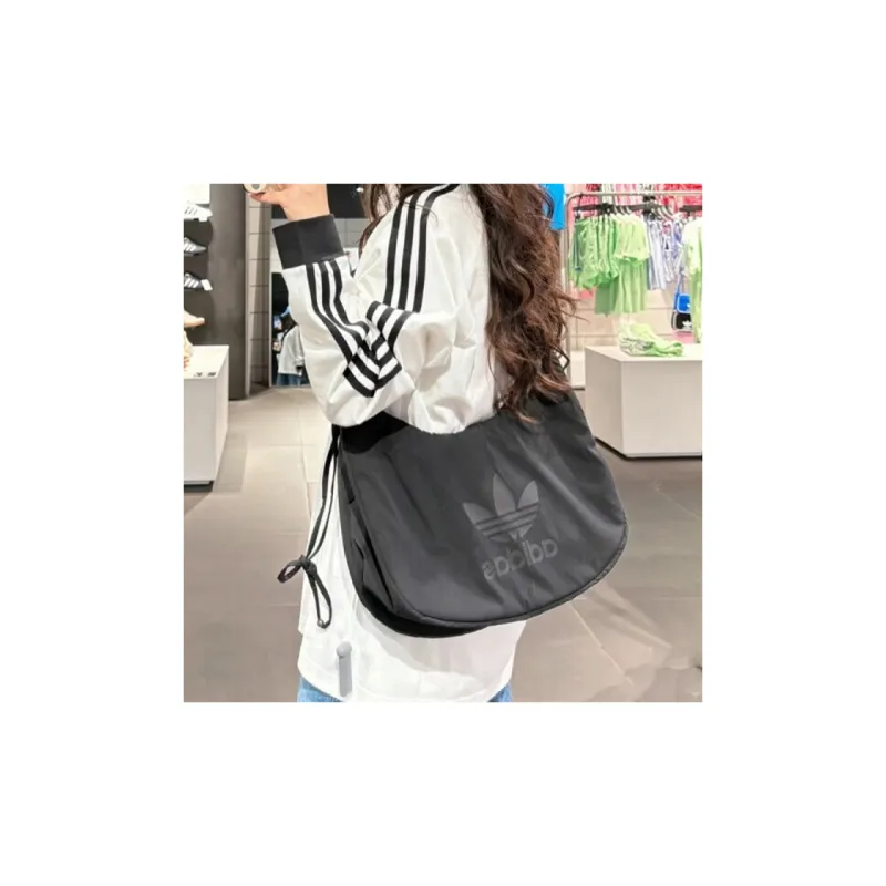 ★Adidas Originals★Cloud Shoulder Bag Medium Black★追跡可 Adidas Canvas Canvas Bag Cloud Bag Handbag Shoulder Bag