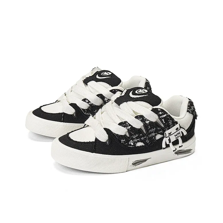 MINISO Low Top Skateboard Shoes Women's-2