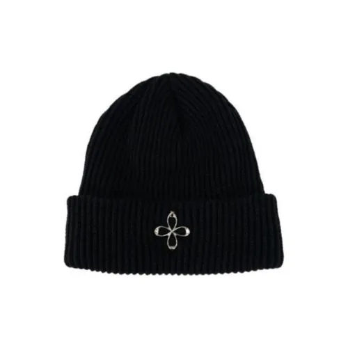 BLACK CLOVER Beanies Men