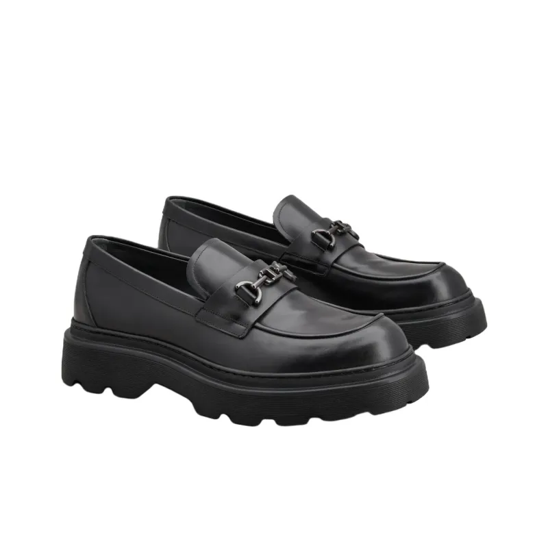 TOD'S T Plaque Tapered Toe Loafers-2