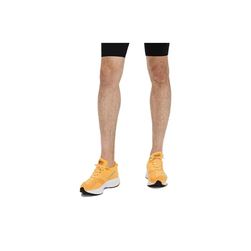 DESCENTE RUNNING Anti Slip And Wear Resistant Breathable Low Top Carbon Plate Casual Running Shoes Unisex Saffron-4
