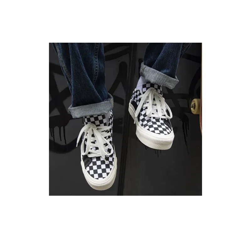 WANSWER Low Top Skateboard Shoes Unisex Black White Plaid-7
