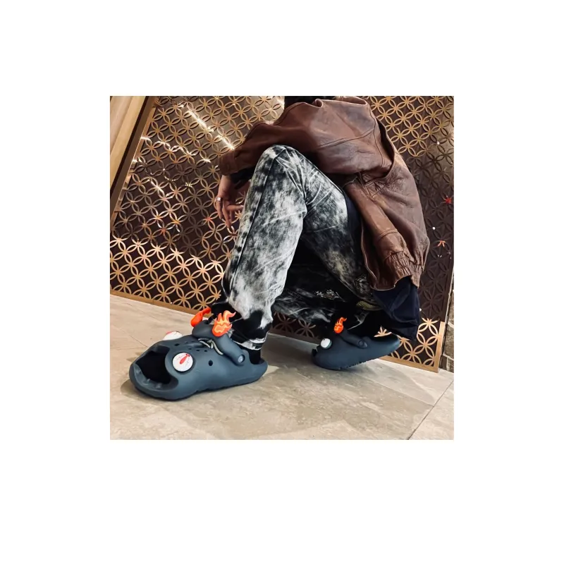 HelloSlippers Mr. Skully Cave Weaver Beach Sandals Unisex-9