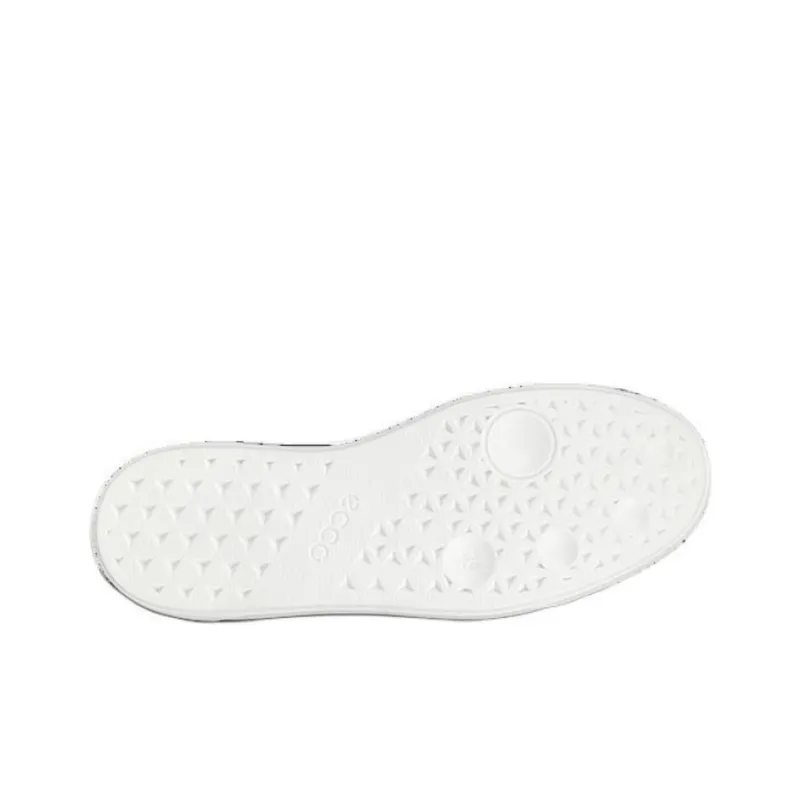 Ecco Low Top Skateboard Shoes Women's Berry Tea-3