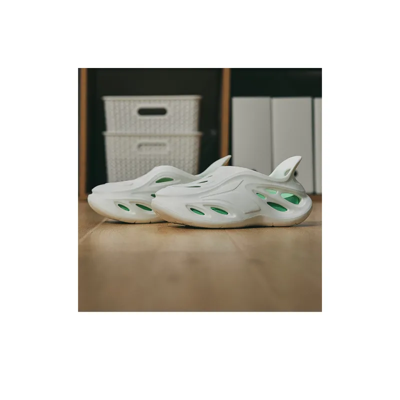 361° Yuyu Whale Clogs Women's-8