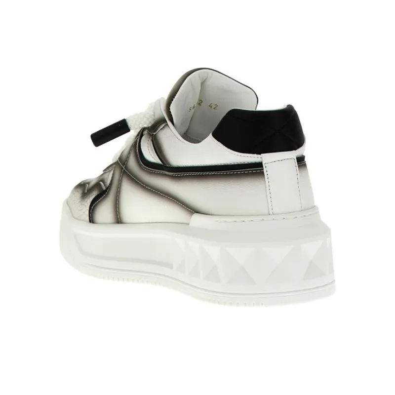 Valentino ONE STUD XL GARAVANI Low Top Skateboard Shoes Men's White-3