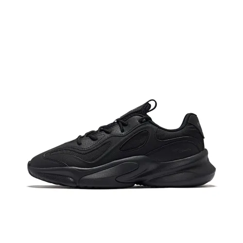 Erke Derivation Chunky Sneakers Men Low-Top Jet Black