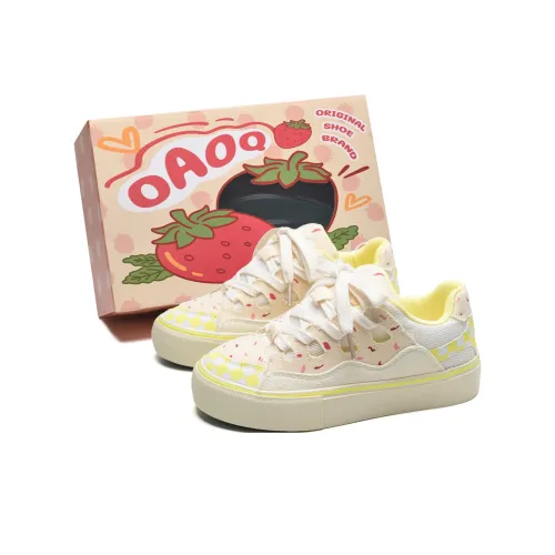 OAOQ Wear resistant And Lightweight Low Top Skateboard Shoes Women's White Yellow Box