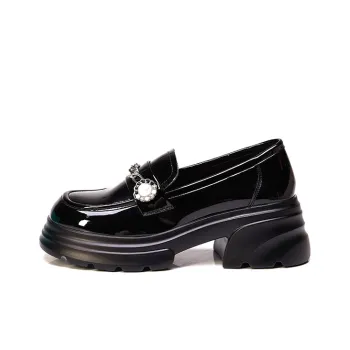 Bull charm Loafers Women's Black/White