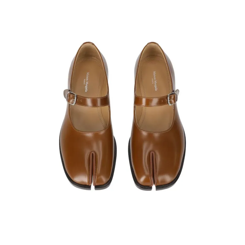 Maison Margiela Tabi Casual Single Shoes Women's Brown-3