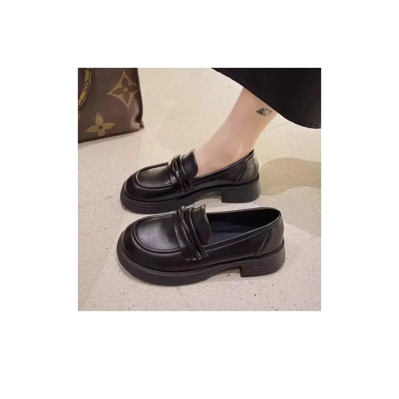 BBMTR Loafers Women's Black-3
