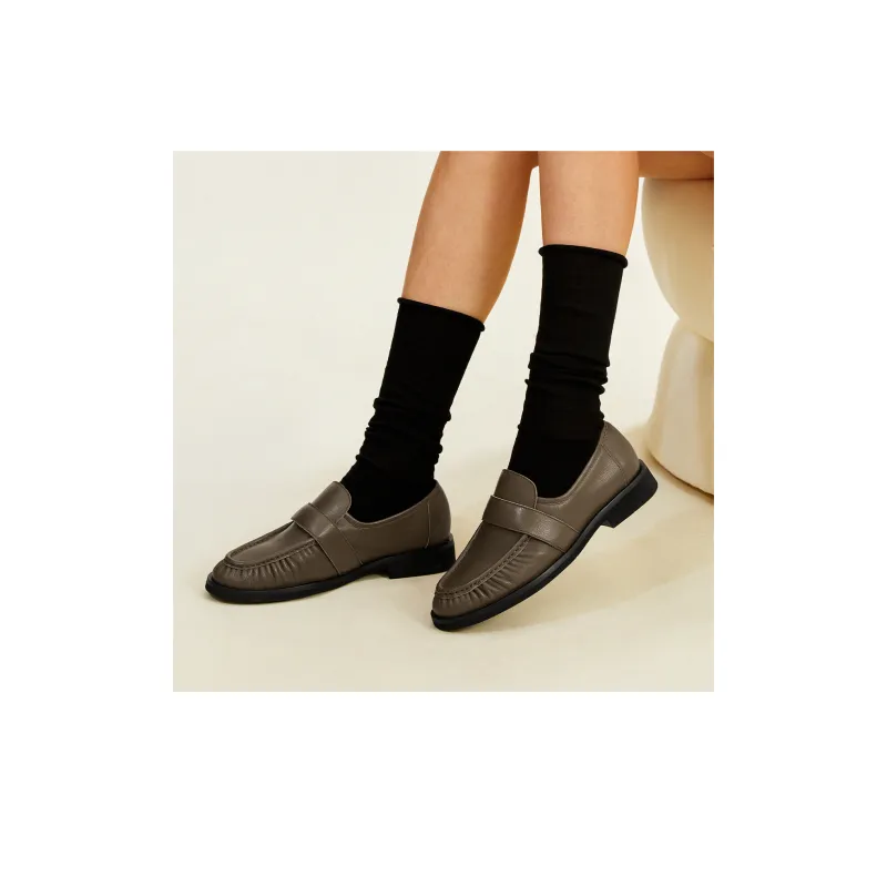7or9 Hazelnut Pinecone Tower Beanie Shoes Women's Black-4