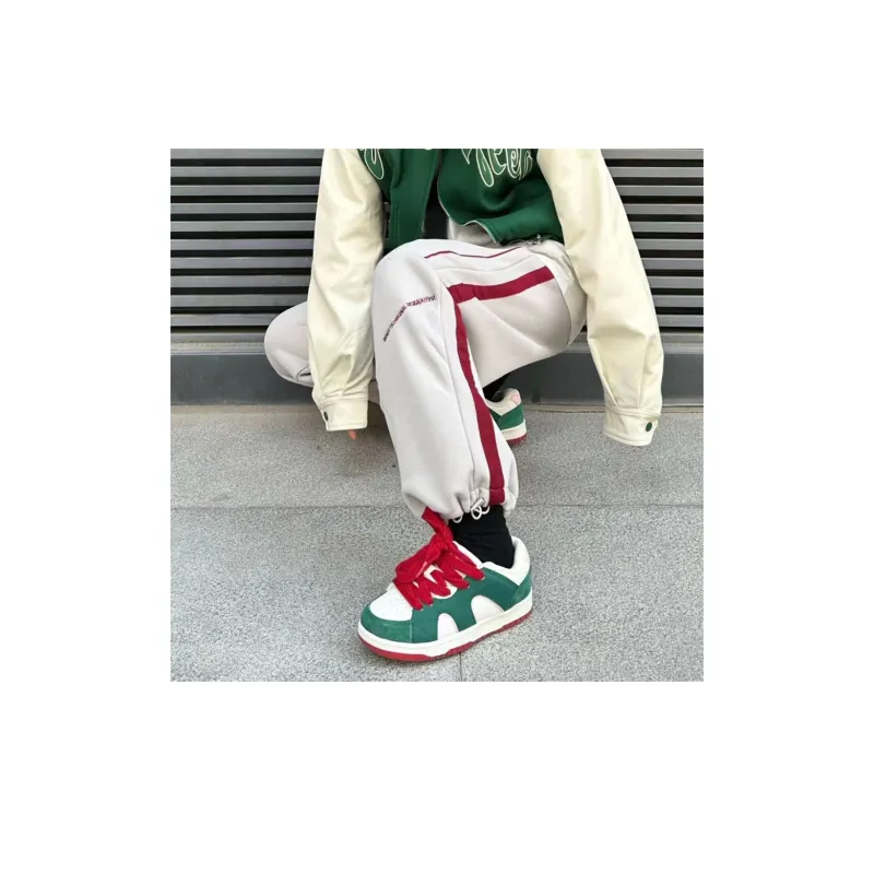 Q AND Low Top Skateboard Shoes Unisex-8