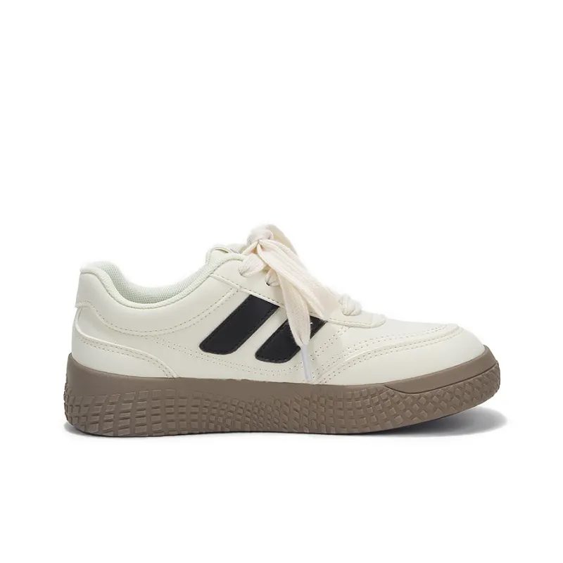 Yobn Lightweight And Breathable Low Top Skateboard Shoes Women's Beige Black-1