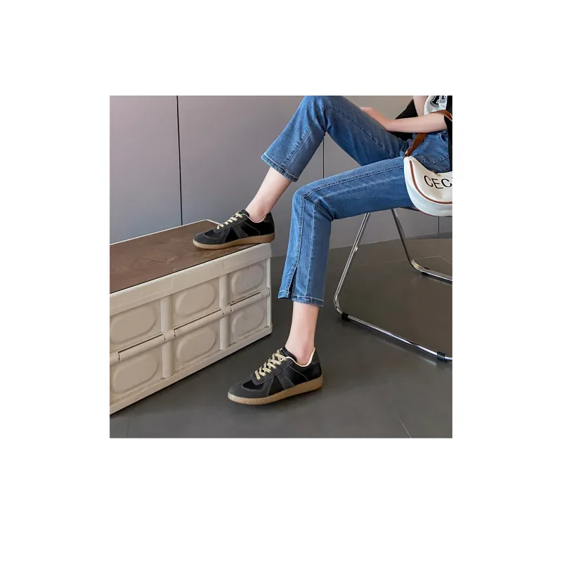 YOBN SMILE Anti-Slip Wear-Resistant Low-Top Skateboard Shoes Women's-9