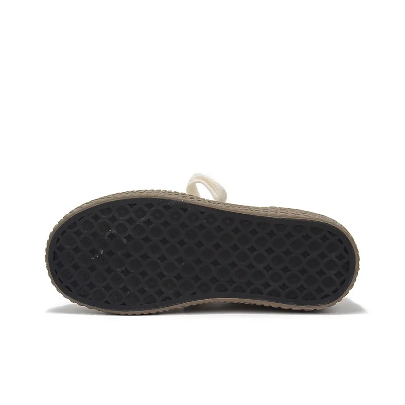 Yobn Lightweight And Breathable Low Top Skateboard Shoes Women's Beige Black-4