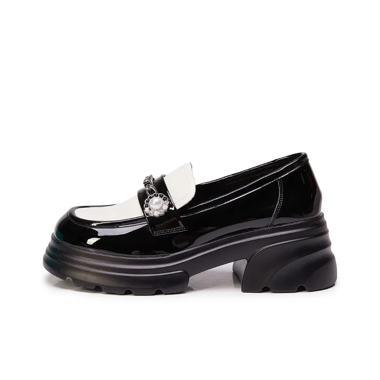 Bull charm Loafers Women's Black/White-6