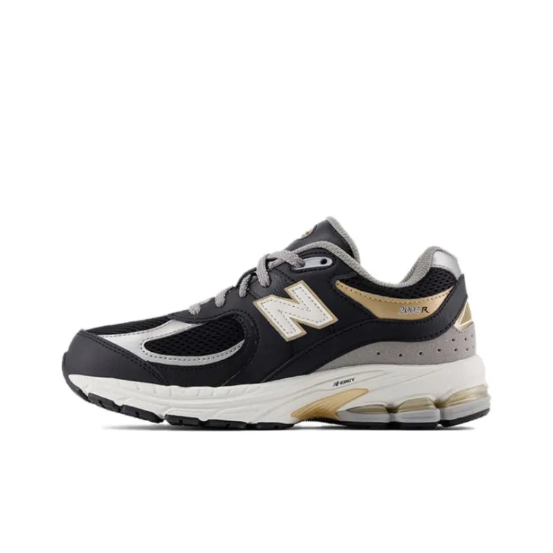 New Balance NB 2002R Abrasion Resistant Shock Absorbers Low Top Kids Lifestyle Shoes Black Silver Teenagers-0