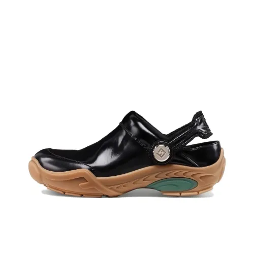 FENDI FF-embroidered Leather Clogs