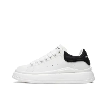 CEDAR HAN Small White Shoes Cushioning Wear Resistant Low Top Skateboard Shoes Unisex