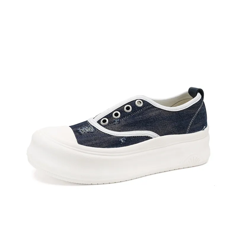 FOXER White Skateboard Shoes Anti Slip And Wear Resistant Height Increasing Low Top Canvas Shoes Women's-1