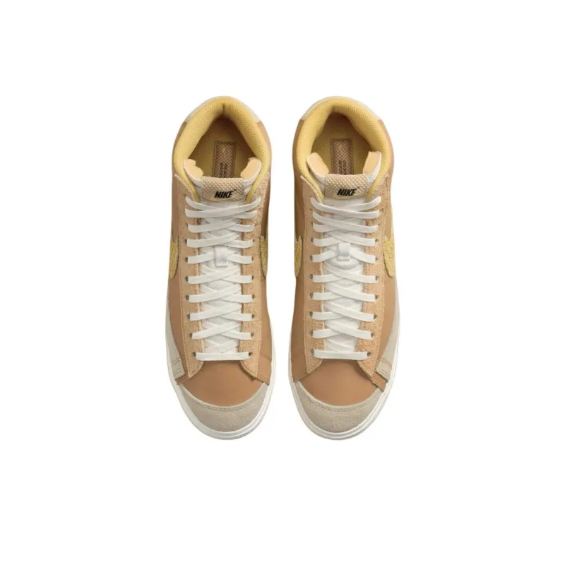 Nike Blazer Mid 77 Vintage Waffle 2.0-3