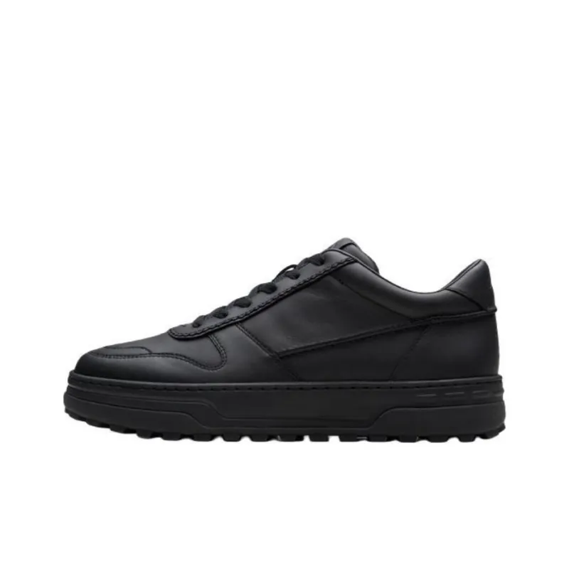Clarks Lightweight Low Top Skateboard Shoes Men's Black-0