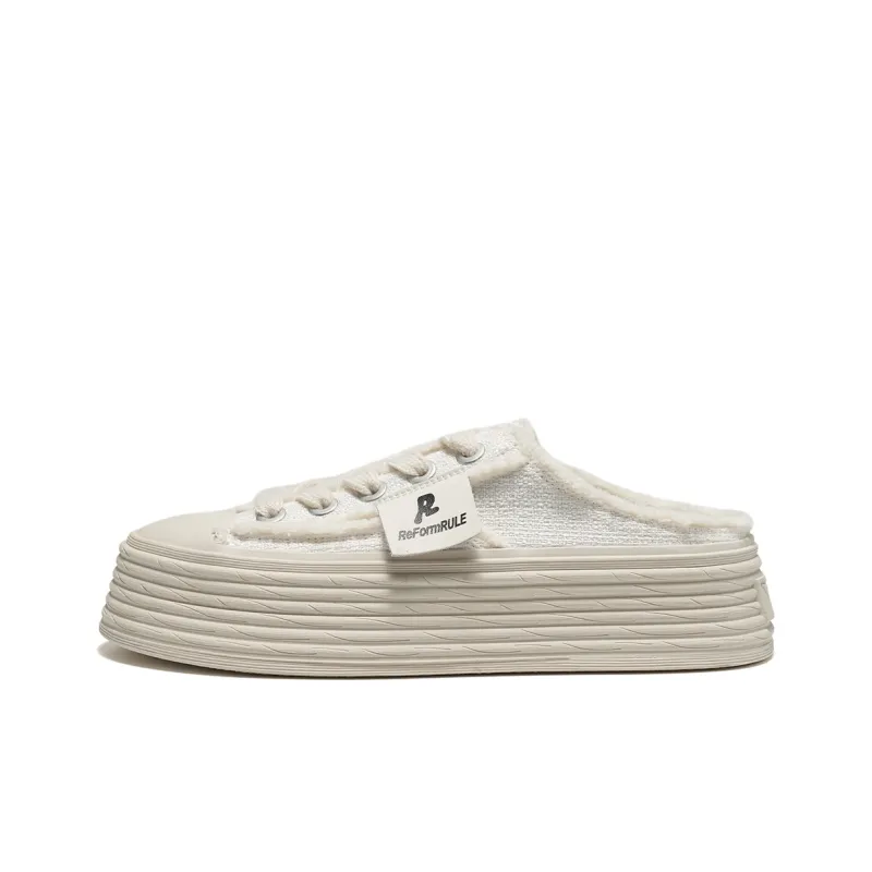 ST&SAT Closed Toe Slippers Women's-8