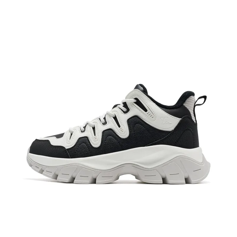 XTEP Chuanxing Lite Slip Resistant Warm Mid Top Casual Shoes Women's Black Sail White-0
