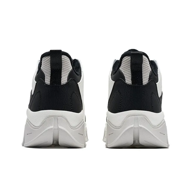 XTEP Chuanxing Lite Slip Resistant Warm Mid Top Casual Shoes Women's Black Sail White-3