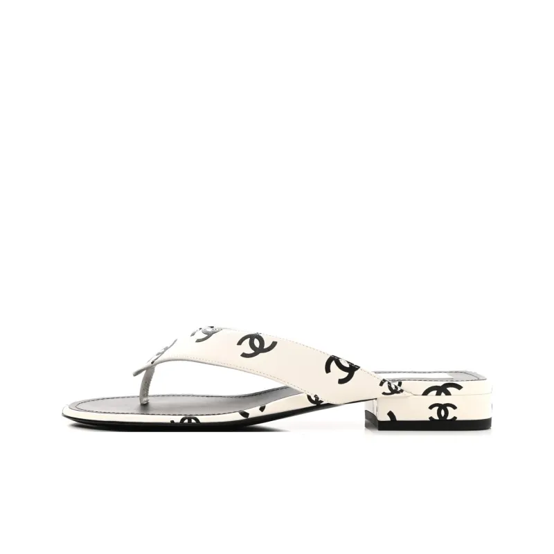 CHANEL Flip Flops Women's White-0