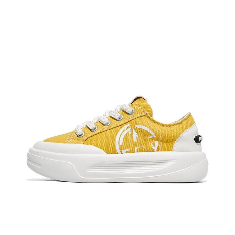 Acupuncture Slip-Resistant Low-Top Skateboard Shoes Unisex Sophora Flower Yellow Box-1