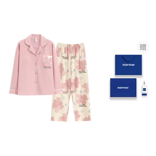Floating Light Islands Pajama Set Women's Gift Box Set Pink