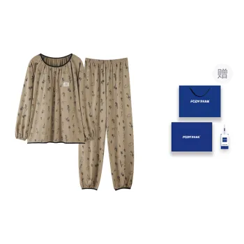 Floating Light Islands Pajama Set Women's Box Umber