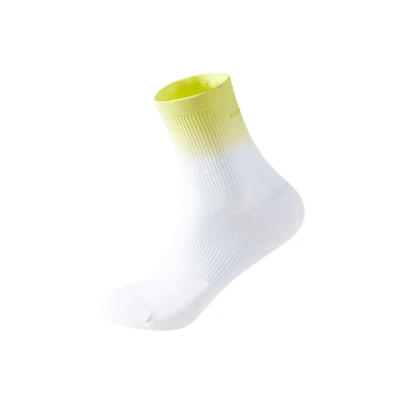 Saucony Mid Calf Socks Unisex 1 Pack Pearl White, Yellow Green Gradient-1