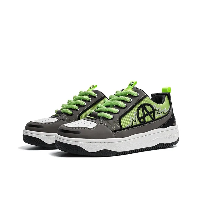 Acupuncture Low Top Skateboard Shoes Unisex Apple Green Box-2