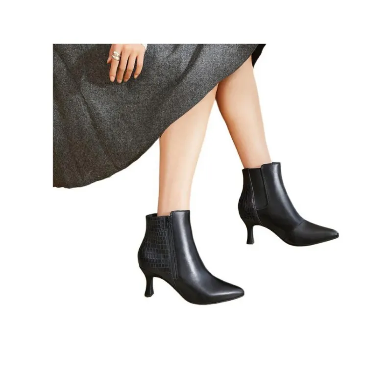 Clarks Ankle Boots 7cm Women's Black-4