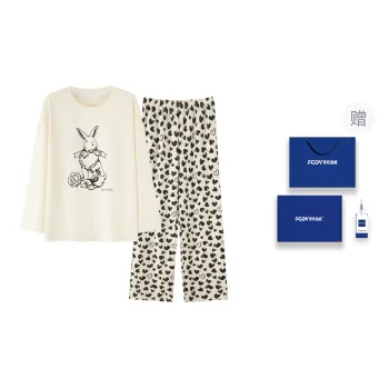 Floating Light Islands Pajama Set Women's Box White