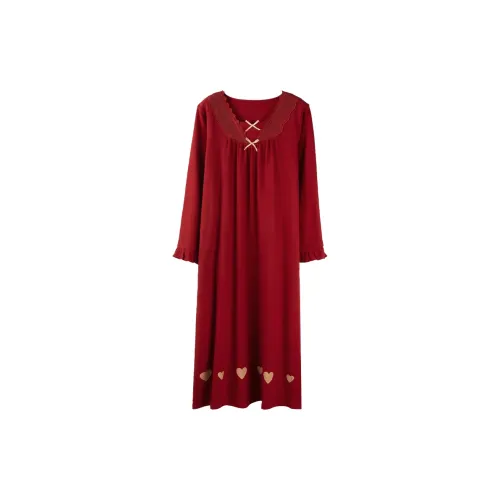 La Chapelle Women's Nightgowns