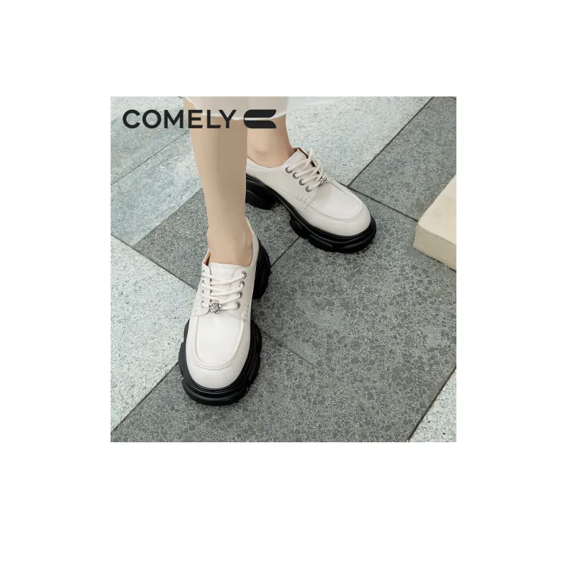 COMELY Loafers Women's Black/Ecru-6