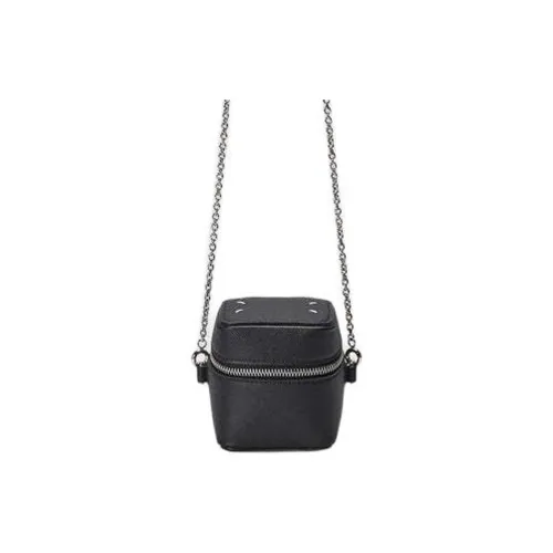 Maison Margiela Four Stitch Chain Linked Geometric Mini Bag