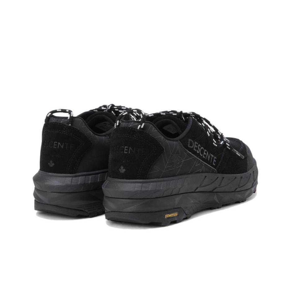 DESCENTE - n.♡ DESCENTE Running Shoes Unisex Low-Top Black White - POIZON
