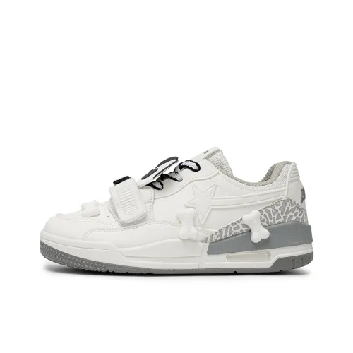 A&M Skateboard Shoes Women's Low-Top White