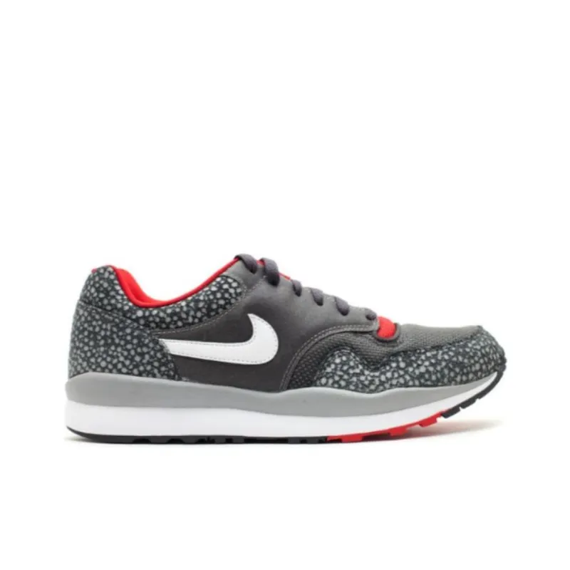 Nike Air Safari Le Gym Red-1