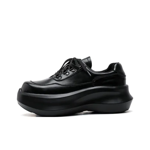 Product B Low Top Casual Shoes Men's Black