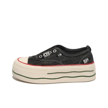 Amoy Love Slip Resistant Low Top Canvas Shoes Women's