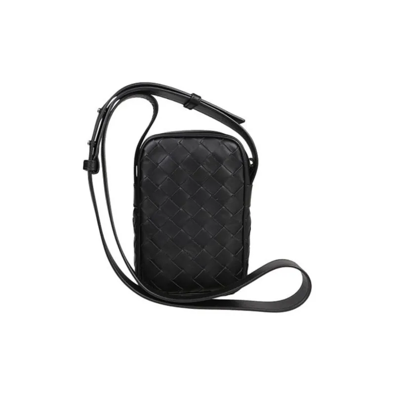 Bottega Veneta Zipped Phone Pouch Intrecciato Black-1