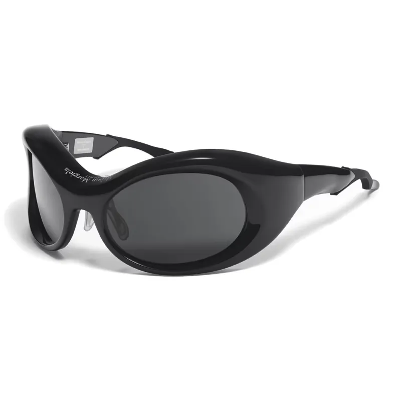 GENTLE MONSTER Butterfly Sunglasses Unisex Black-0